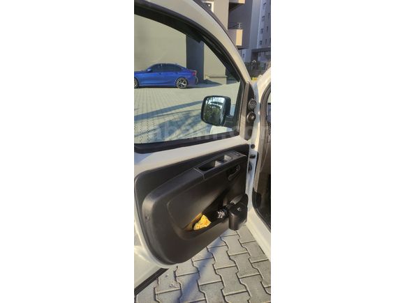 Sahibinden Fiat Fiorino Combi 1.4 Fire Safeline 2017 Model  145.000 km Beyaz