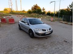MEMURDAN BAKIMLI DİRİ AİLE ARACI MEGANE 2