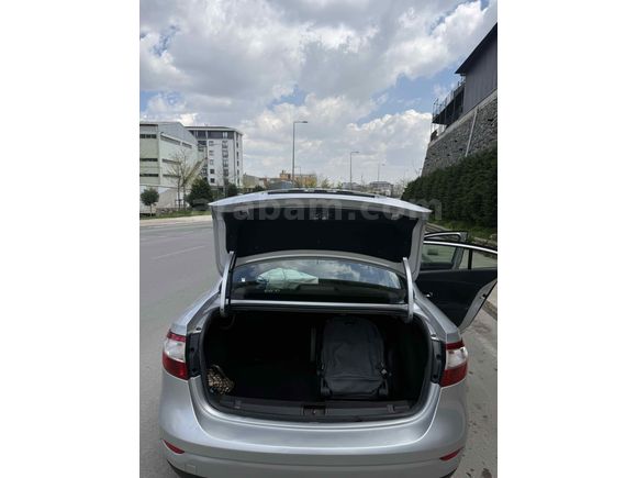 Sahibinden Renault Fluence 1.5 dCi Touch Plus 2013 Model  300.000 km Gri