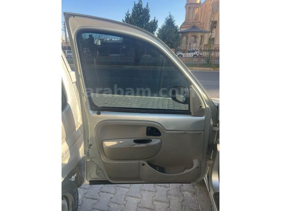 Sahibinden Renault Kangoo Multix 1.5 dCi Expression 2004 Model