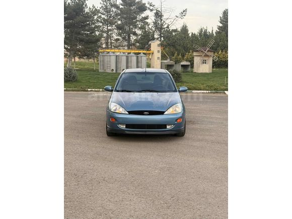 Sahibinden Ford Focus 1.6 Ghia 2001 Model 
