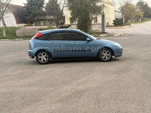Sahibinden Ford Focus 1.6 Ghia 2001 Model 