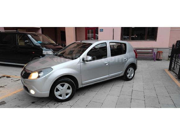 Sahibinden Dacia Sandero 1.4 Black Line 2011 Model