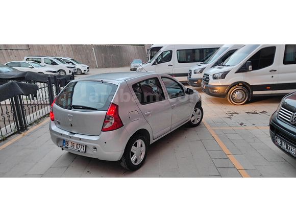 Sahibinden Dacia Sandero 1.4 Black Line 2011 Model