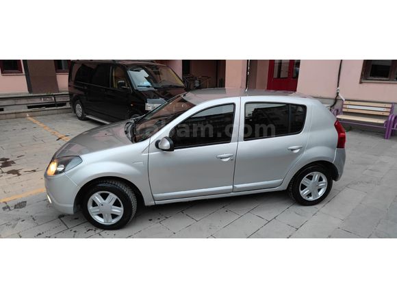 Sahibinden Dacia Sandero 1.4 Black Line 2011 Model