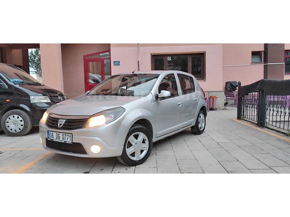Sahibinden Dacia Sandero 1.4 Black Line 2011 Model