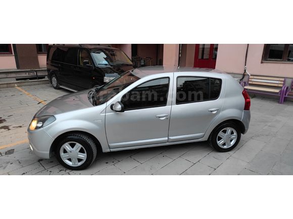 Sahibinden Dacia Sandero 1.4 Black Line 2011 Model