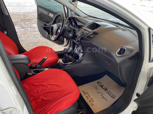 Sahibinden Ford Fiesta 1.5 TDCi Titanium 2013 Model 