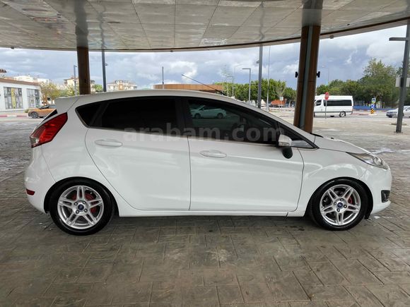 Sahibinden Ford Fiesta 1.5 TDCi Titanium 2013 Model 