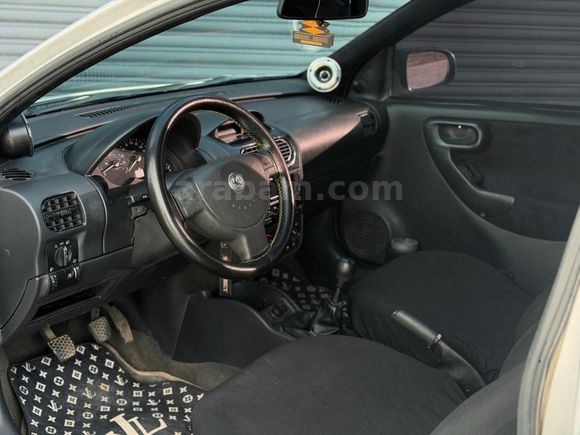 Sahibinden Opel Corsa 1.3 CDTI 2005 Klimalı Ekstralı Temiz 