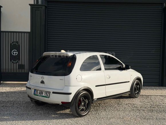 Sahibinden Opel Corsa 1.3 CDTI 2005 Klimalı Ekstralı Temiz 