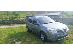 Sahibinden Dacia Sandero 1.4 Ambiance 2009 Model  228.000 km Mavi