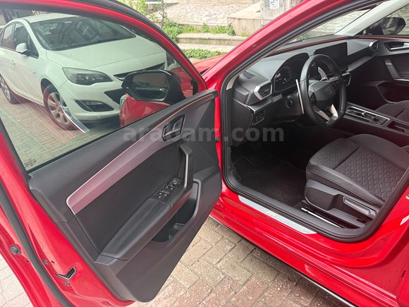 Sahibinden Seat Leon 1.5 eTSI FR 2023 Model 