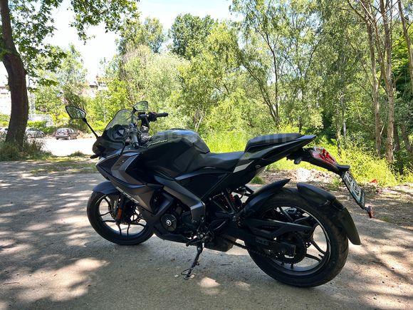 Sahibinden Bajaj Pulsar 200 RS - Kask hediyeli