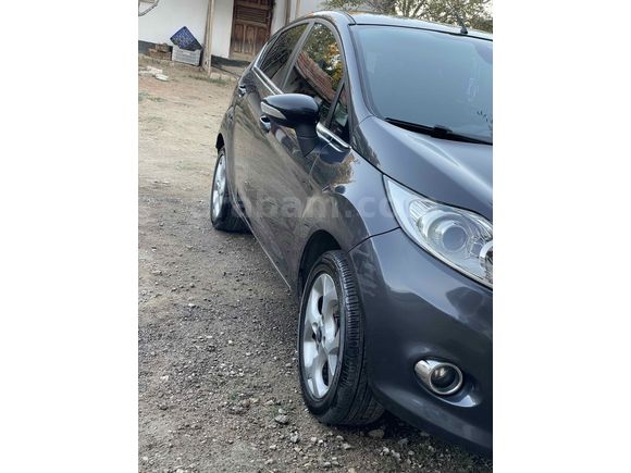 Sahibinden  HATASIZ TRAMERSİZ TITANIUM X