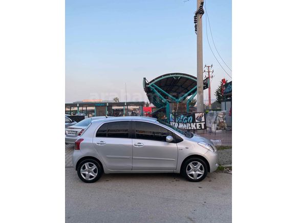Sahibinden Toyota Yaris 1.4 D-4D Terra 2007 Model  385.000 km Gri