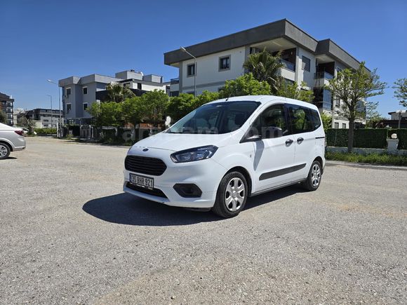 Sahibinden Ford Tourneo Courier 1.5 TDCi Trend 2022 Model