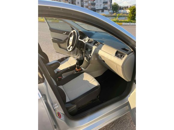 Sahibinden Skoda Rapid 1.6 TDI Elegance 2012 Model 