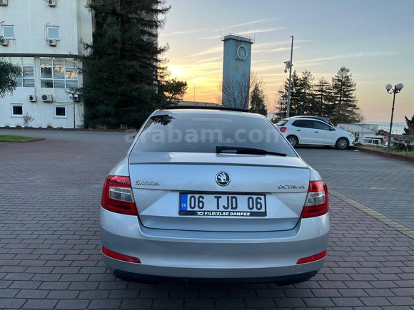 Sahibinden Skoda Octavia 1.6 TDI Elegance CR 2014 Model
