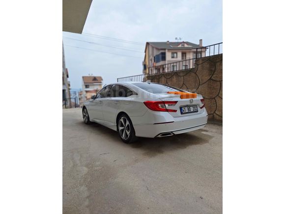 Sahibinden Honda Accord 1.5 VTEC Executive Plus 2022 Model 