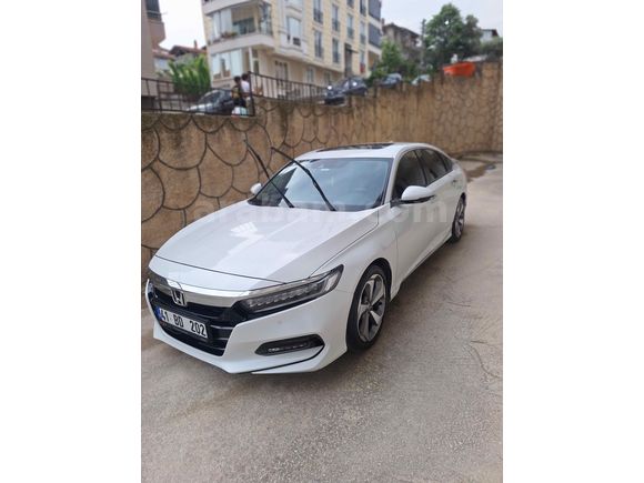 Sahibinden Honda Accord 1.5 VTEC Executive Plus 2022 Model 