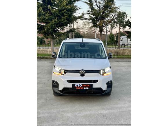 SÜPER OTO’DAN 2025 CİTROEN BERLİNGO HATASIZ BOYASIZ 