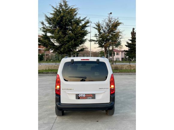 SÜPER OTO’DAN 2025 CİTROEN BERLİNGO HATASIZ BOYASIZ 