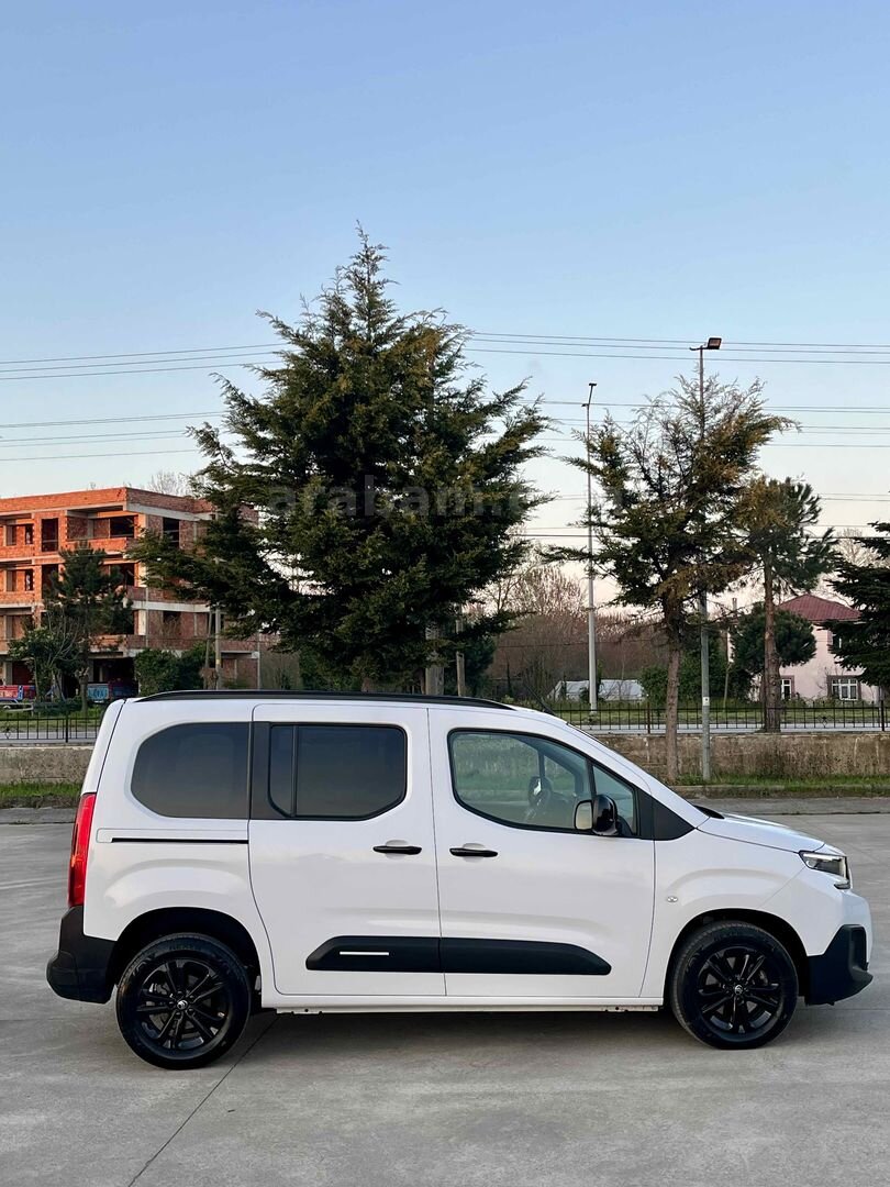 Galeriden Citroen Berlingo 1.5 BlueHDI Plus 2025 Model Samsun 18.000 km Beyaz 6