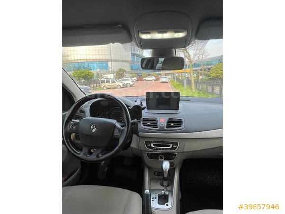 OTOMATİK MEGANE MÜŞTERİ ARACI