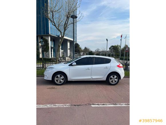 OTOMATİK MEGANE MÜŞTERİ ARACI