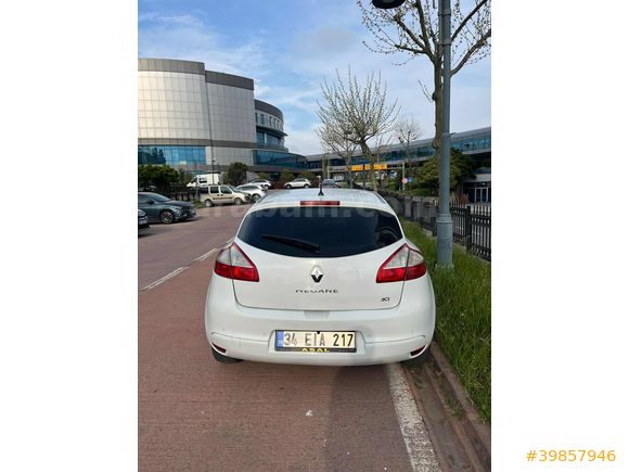 OTOMATİK MEGANE MÜŞTERİ ARACI