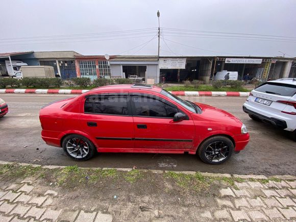 Sahibinden Opel Astra 1.4 Classic 2000 Model  385.000 km Kırmızı