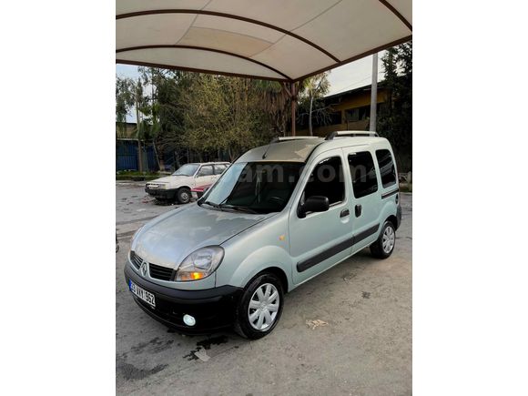 Sahibinden Renault Kangoo 1.5 dCi Authentique 2005 Model  300.000 km Gri