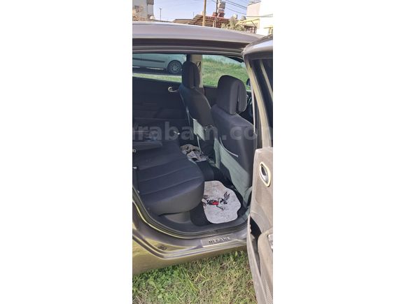 Sahibinden Renault Megane 1.5 dCi Dynamique 2006 Model  270.000 km Gri