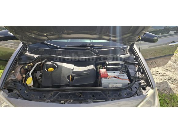 Sahibinden Renault Megane 1.5 dCi Dynamique 2006 Model  270.000 km Gri