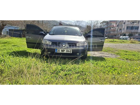 Sahibinden Renault Megane 1.5 dCi Dynamique 2006 Model  270.000 km Gri