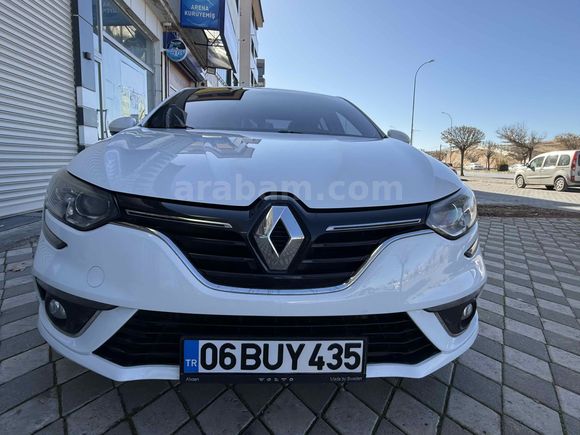Sahibinden Renault Megane 1.5 Blue DCI Touch 2020 Model 