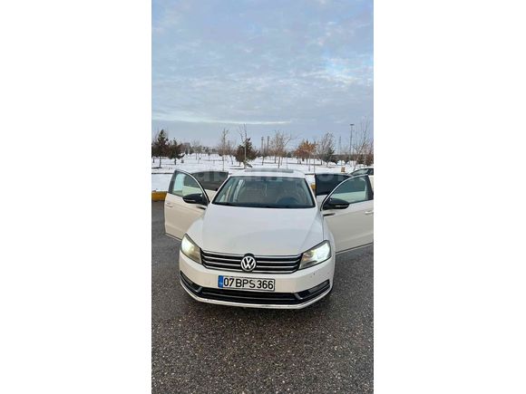 Sahibinden Volkswagen Passat 1.6 TDi BlueMotion Comfortline 2013 Model Şanlıurfa 300 km Beyaz