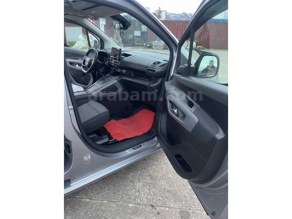 Sahibinden Toyota Proace City 1.5 D Passion X-Pack 2025 Model 