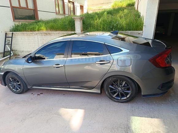 Sahibinden Honda Civic 1.6i VTEC Eco Elegance 2021 Model