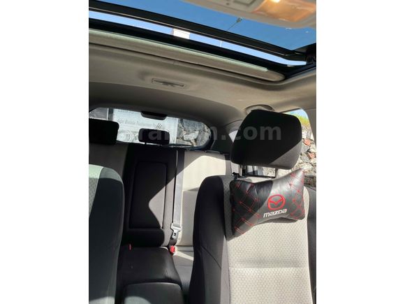 Sahibinden Mazda 3 1.6 Impressive 2010 Model  285.000 km Siyah