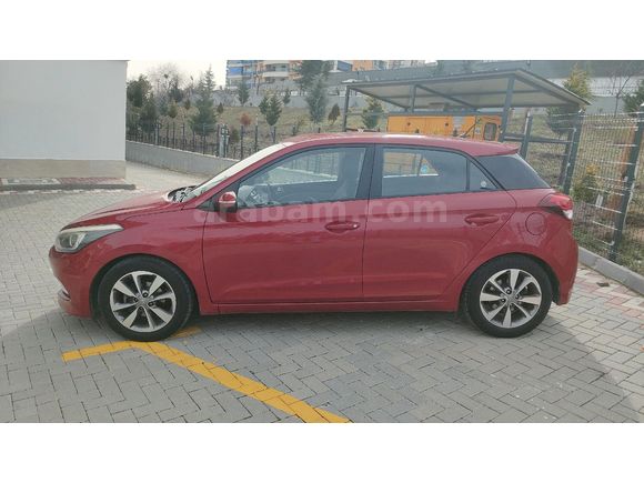 Sahibinden Hyundai i20 1.4 MPI Style 2017 Model