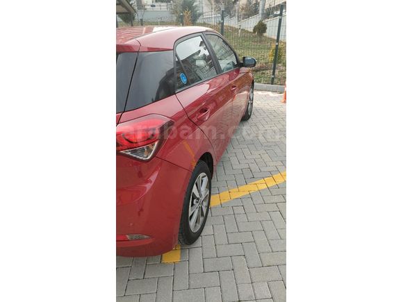Sahibinden Hyundai i20 1.4 MPI Style 2017 Model