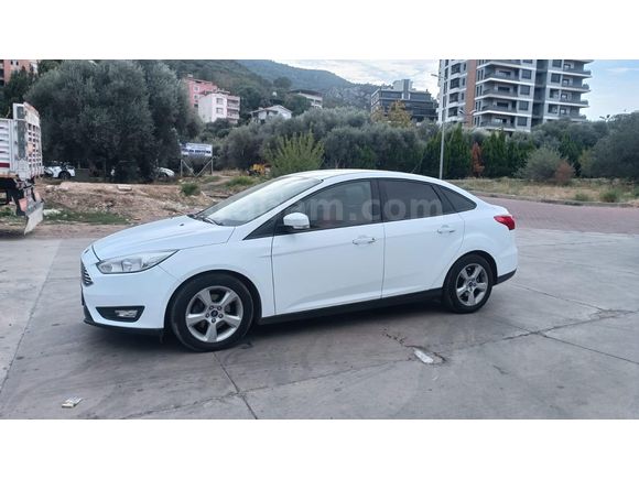 Galeriden Ford Focus 1.6 TDCi Trend X 2014 Model İzmir
