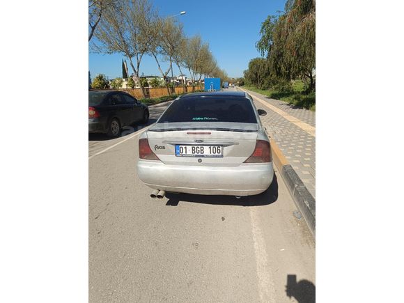 Sahibinden Ford Focus 2.0 Ghia 2000 Model