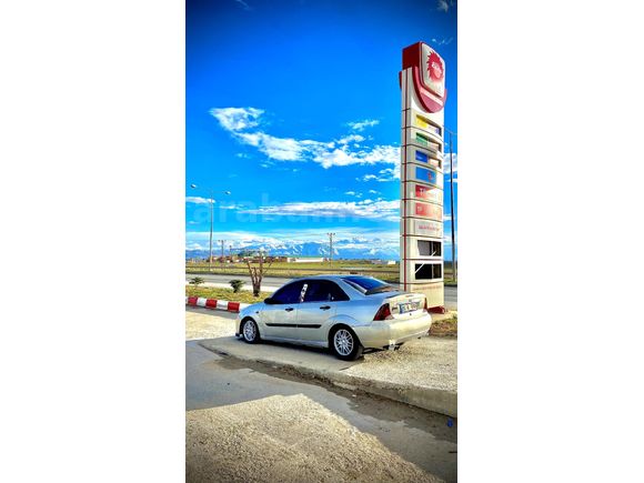 Sahibinden Ford Focus 2.0 Ghia 2000 Model