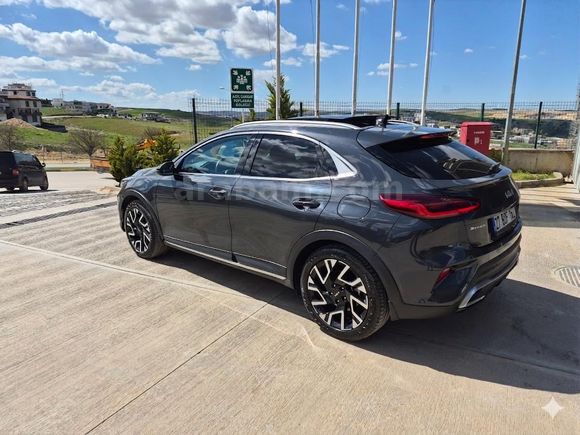 Sahibinden Kia XCeed 1.5 T-GDI Elegance 2025 Model