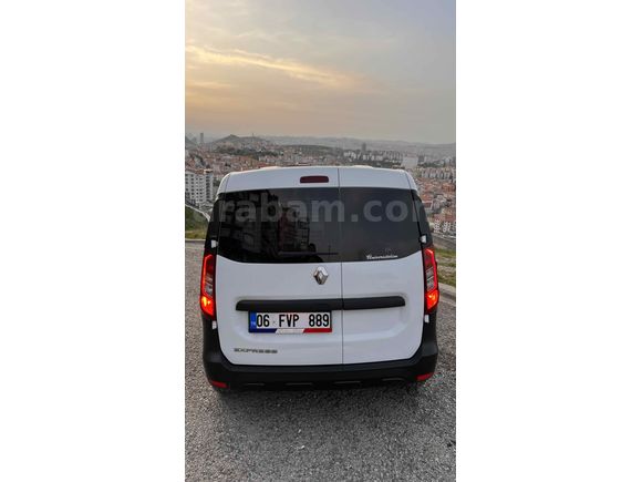 Sahibinden Renault Express Van 1.5 BlueDCI Joy 2023 Model 