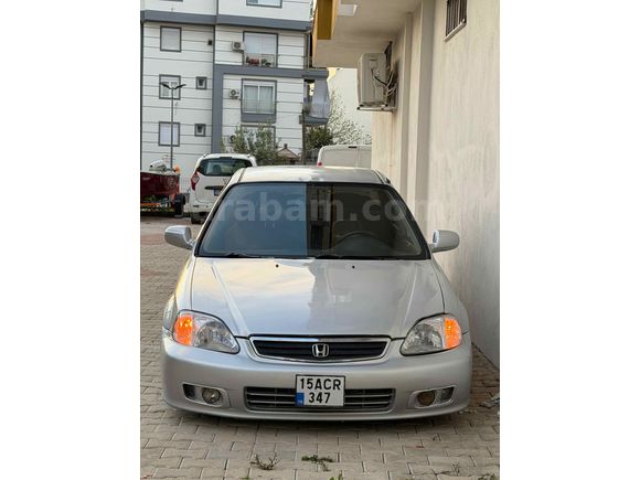 Galeriden Honda Civic 1.6 i ES 2000 Model Antalya