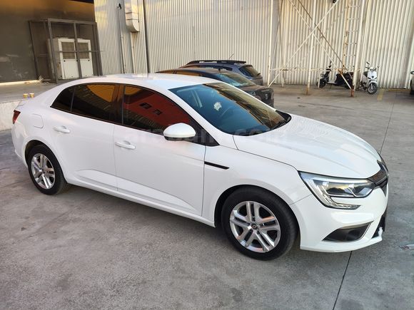 Sahibinden Renault Megane 1.5 Blue DCI Joy 2020 Model